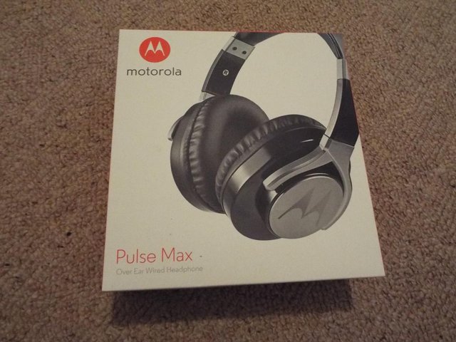 Image 2 of Motorola Pulse Max over ear headphones
