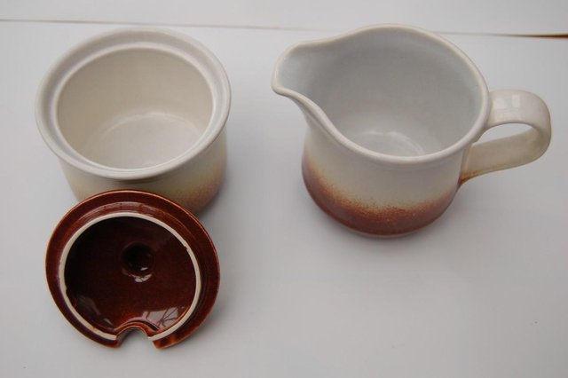 Image 3 of Kilncraft Casserole,Teapot, Milk Jug & Sugar Bowl as New