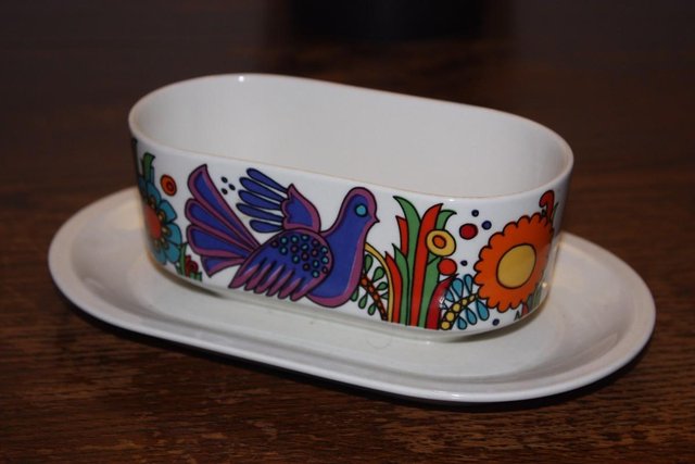 Preview of the first image of Villeroy and Boch 'Acapulco gravy/sauce boat and stand.