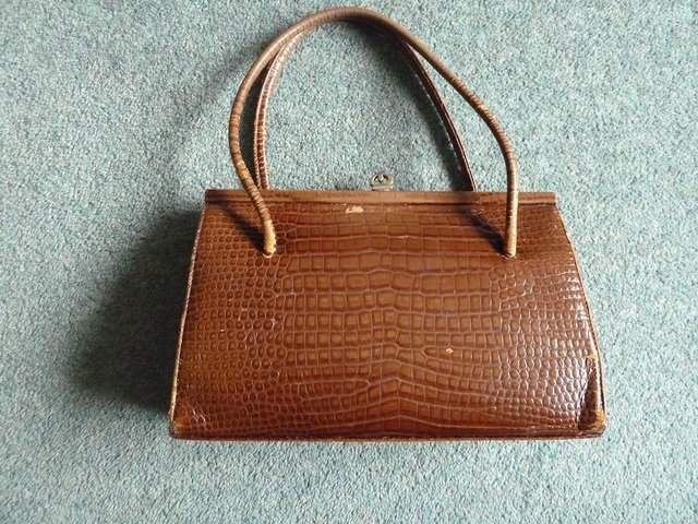 Image 3 of Lady's vintage 1950's/1960's leather handbag by Waldybag