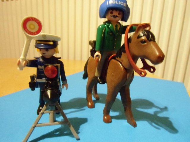 Image 2 of Playmobil Police