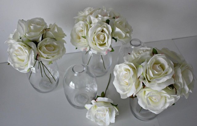Image 3 of Clear Glass Vase Centrepiece Decorative flower display