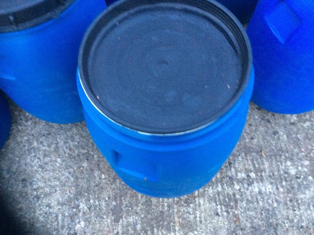 Image 3 of food storage/pickling/brewing barrel/tub 60 litre