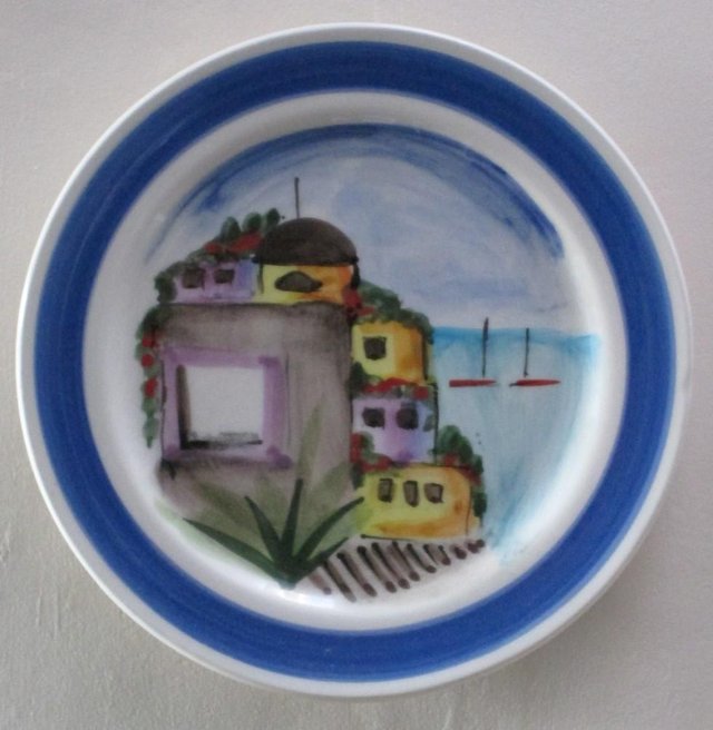 Image 2 of Pretty, decorative PLATE made in Italy, Houses by the Sea,