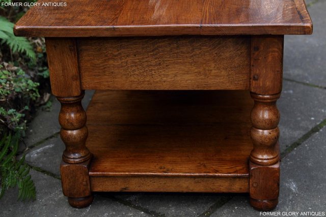Image 12 of A TITCHMARSH AND GOODWIN STYLE OAK TWO DRAWER COFFEE TABLE