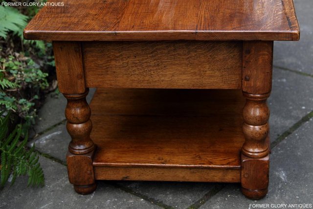 Image 22 of A TITCHMARSH AND GOODWIN STYLE OAK TWO DRAWER COFFEE TABLE