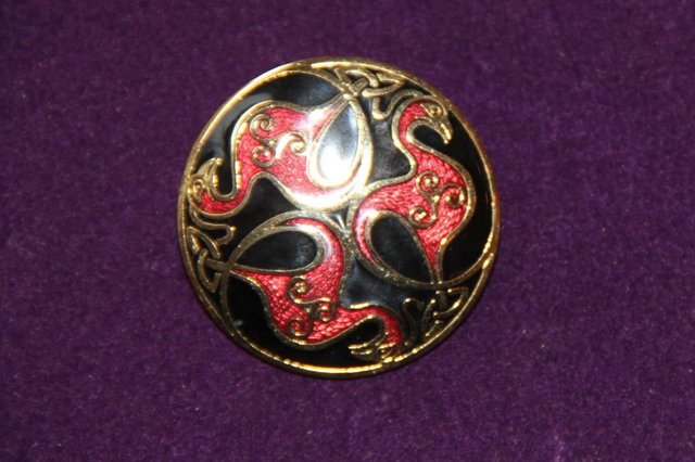 Image 2 of Celtic Brand Flamingo Design Round Brooch