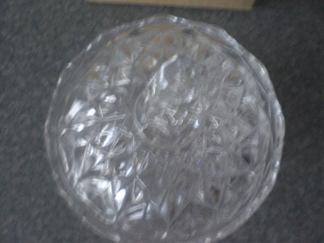 Image 2 of Attractive Lead crystal over 24% candy dish with lid - New