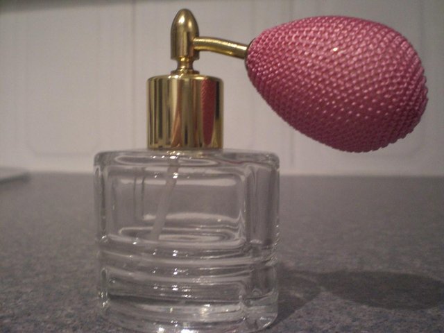 Image 2 of Glass perfume bottle with spray atomiser- Brand new