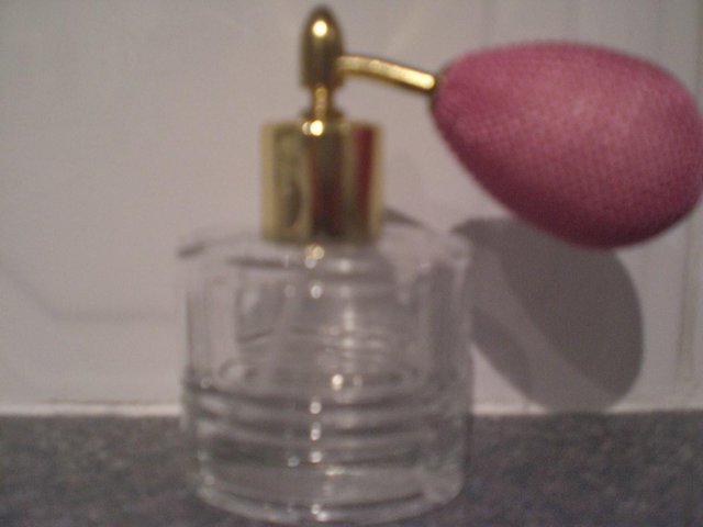 Image 3 of Glass perfume bottle with spray atomiser- Brand new