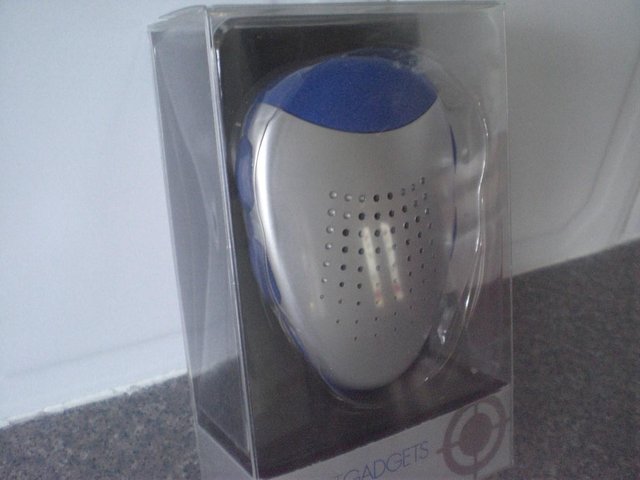 Preview of the first image of About Gadgets- Shower radio (Brand new and packaged gift).