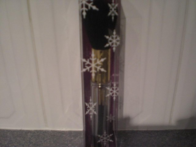 Image 2 of Make up brushes - 5 in 1 brush (Brand new and packaged)