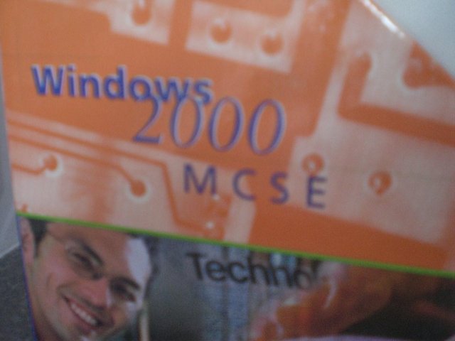 Preview of the first image of Windows 2000 MCSE Resource learning kit (Never used).