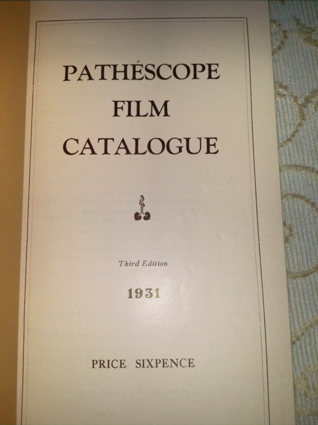 Image 2 of 1931 PATHESCOPE Safety Film Catalogue.