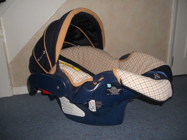 Preview of the first image of Graco Travel System Baby Seat.