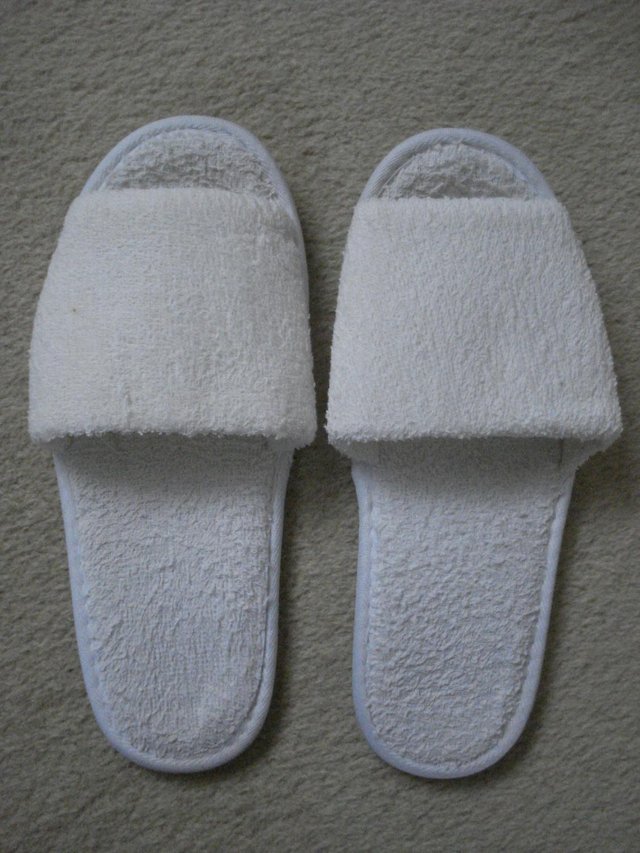 Image 3 of NEW MENS/UNISEX TOWELLING FLAT SLIPPERS/MULES FOR TRAVEL/SPA