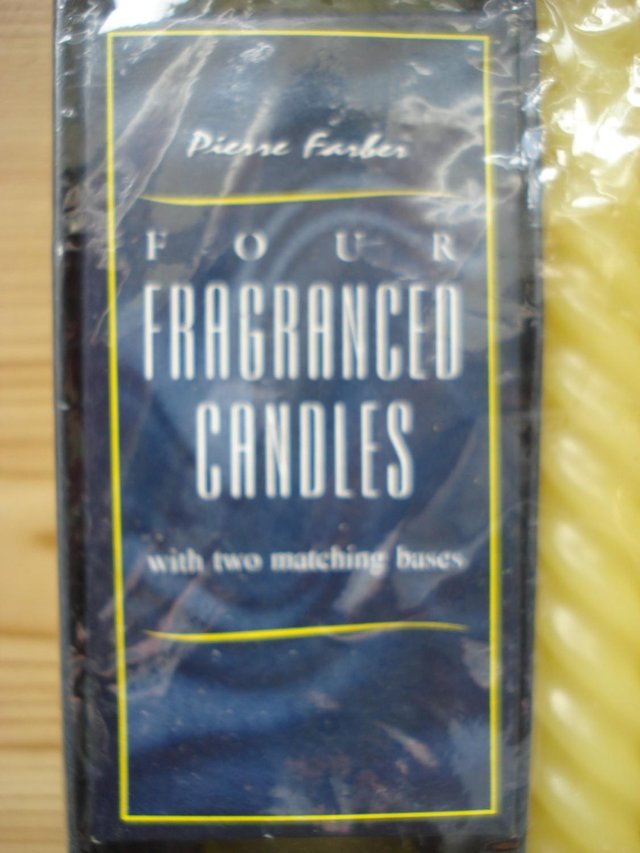 Image 3 of NEW 4 x TRADITIONAL CREAM FRAGRANCED CANDLES WITH 2 HOLDERS