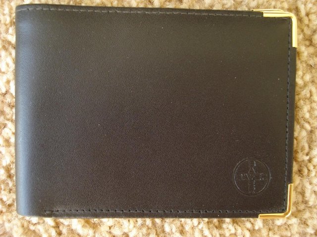 Preview of the first image of NEW QUALITY MENS GENUINE BLACK LEATHER WALLET British made.