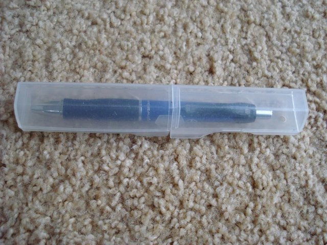 Preview of the first image of NEW QUALITY BLACK & BLUE PAPERMATE GEL PEN IN GIFT BOX.