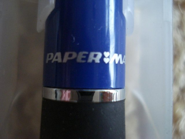 Image 2 of NEW QUALITY BLACK & BLUE PAPERMATE GEL PEN IN GIFT BOX