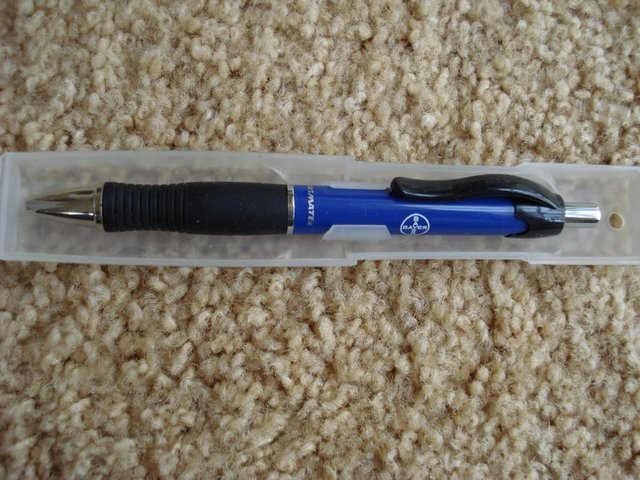 Image 3 of NEW QUALITY BLACK & BLUE PAPERMATE GEL PEN IN GIFT BOX