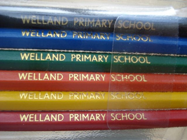 Image 2 of NEW Set of 6 Rare “WELLAND PRIMARY SCHOOL” Colouring Pencils