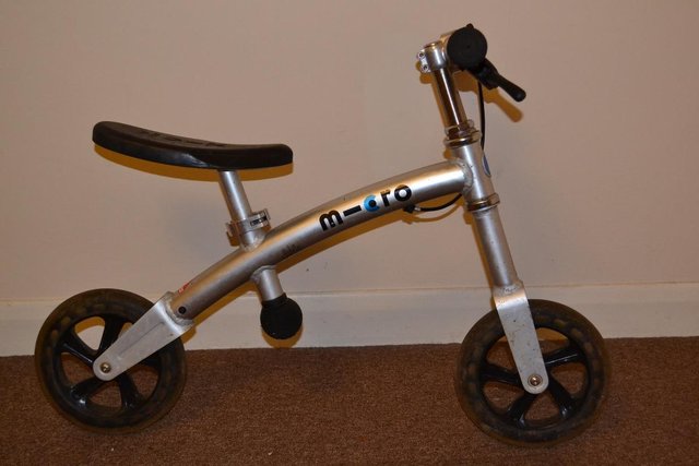 Preview of the first image of Balance Bike Micro G in silver.