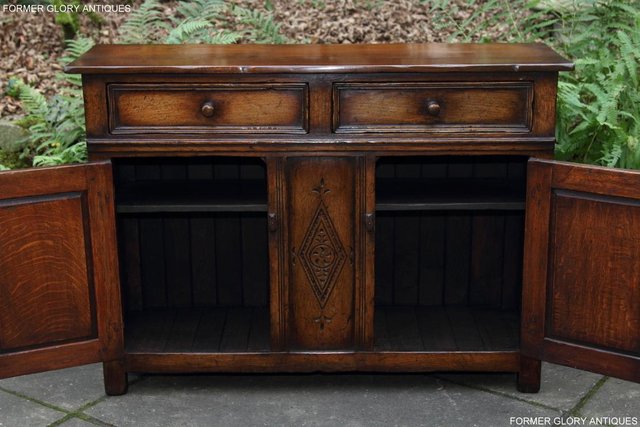 Image 39 of A TITCHMARSH & GOODWIN OAK DRESSER BASE SIDEBOARD HALL TABLE
