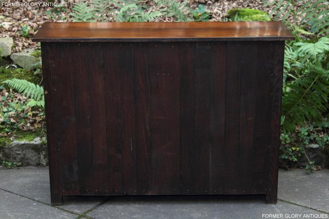Image 52 of A TITCHMARSH & GOODWIN OAK DRESSER BASE SIDEBOARD HALL TABLE