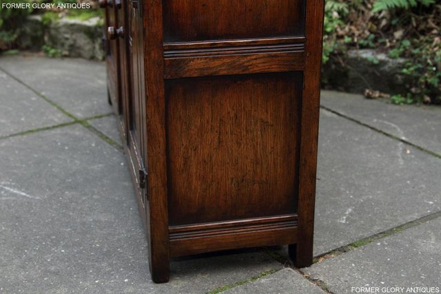 Image 56 of A TITCHMARSH & GOODWIN OAK DRESSER BASE SIDEBOARD HALL TABLE