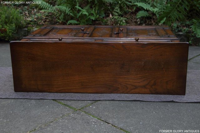 Image 60 of A TITCHMARSH & GOODWIN OAK DRESSER BASE SIDEBOARD HALL TABLE