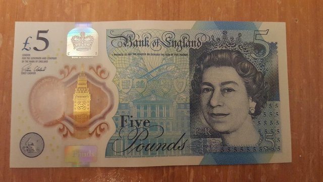 Preview of the first image of NEW £5 POUND NOTE LOW SERIAL NUMBER AA01 181575.
