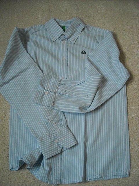 Preview of the first image of Benetton Boy's blue/white striped shirt age10-11.
