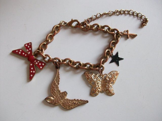 Preview of the first image of COPPERY GOLD FINISH CHUNKY CHAIN BRACELET & CHARMS 6½”.