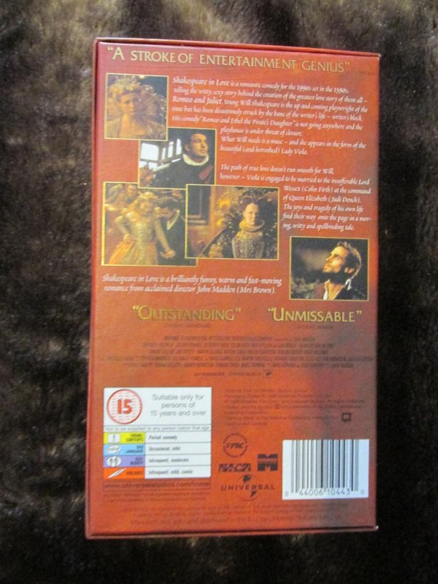 Preview of the first image of SHAKESPEARE IN LOVE VHS.