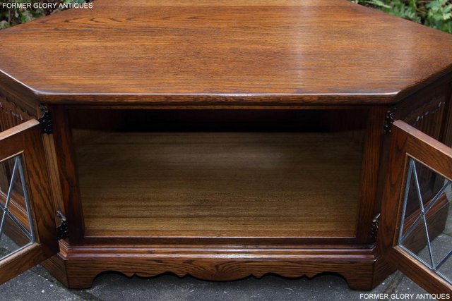 Image 9 of AN OLD CHARM LIGHT OAK CORNER TV DVD CD CABINET TABLE STAND