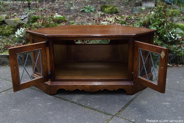 Image 42 of AN OLD CHARM LIGHT OAK CORNER TV DVD CD CABINET TABLE STAND