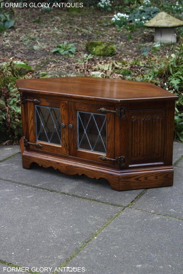 Image 45 of AN OLD CHARM LIGHT OAK CORNER TV DVD CD CABINET TABLE STAND