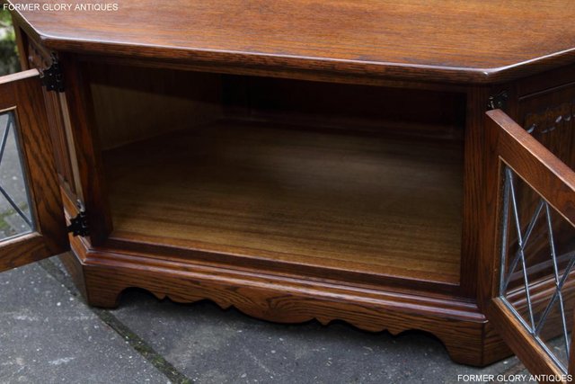 Image 51 of AN OLD CHARM LIGHT OAK CORNER TV DVD CD CABINET TABLE STAND