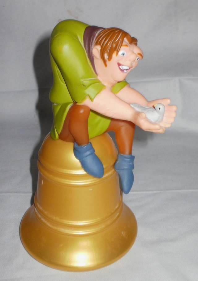 Preview of the first image of Collectable  Disney Quasimodo   Figure BUBBLE BATH Container.