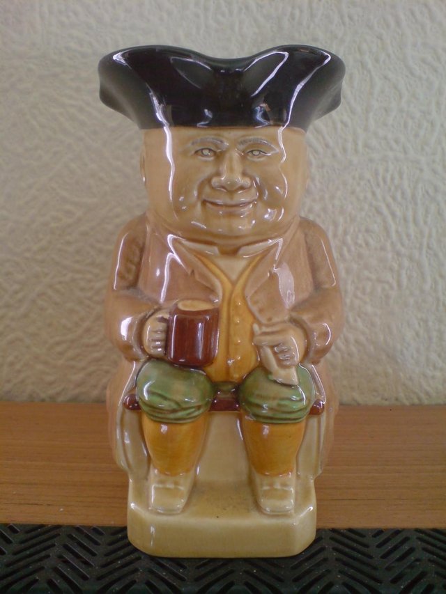 Preview of the first image of collectable Brown Ceramic Toby Jug.