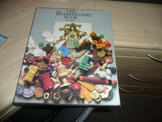 Preview of the first image of the boardgame book.