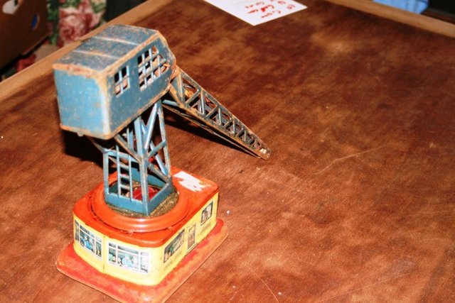 Image 3 of VINTAGE GERMAN CRANE WIND UP TIN TOY LITHOGRAPHY 