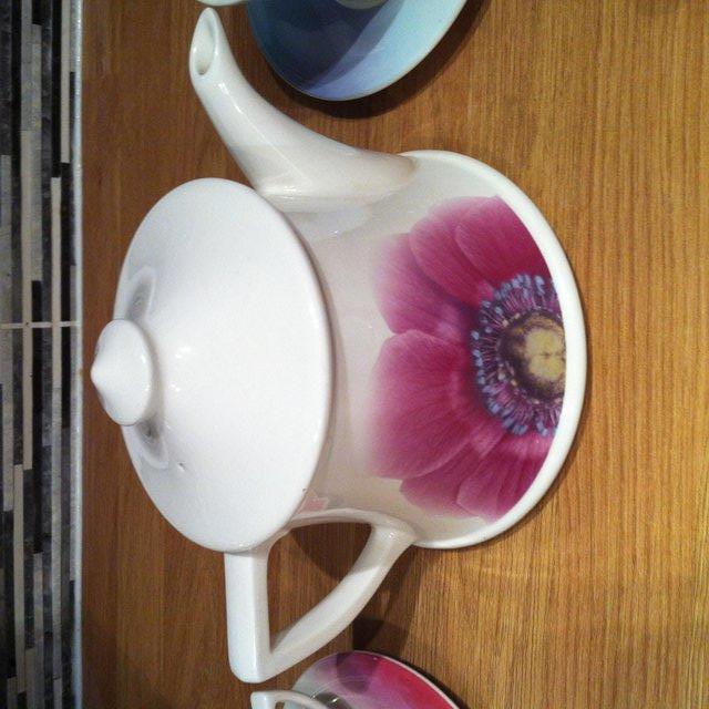 Image 7 of Portmeirion by Ella doran in Tahiti + Fuji decor tea pot set