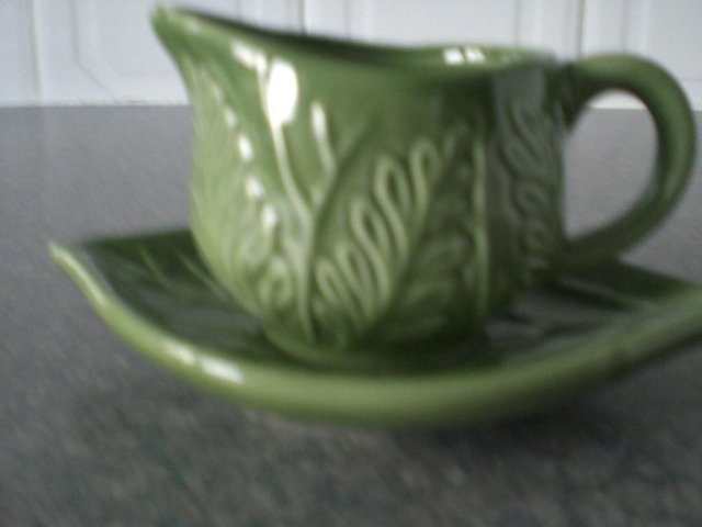 Preview of the first image of Attractive Mint Sauce boat and Leaf Saucer (Brand New).