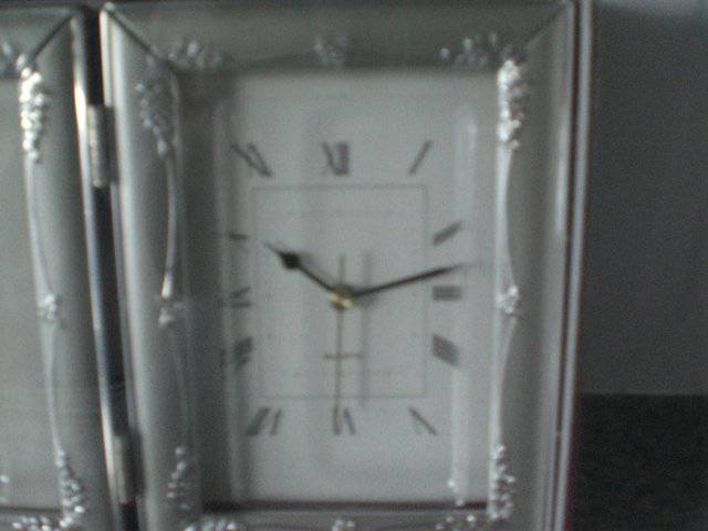 Image 2 of Folding Quartz Clock/Photo frame 9cm x13cm (New in gift box