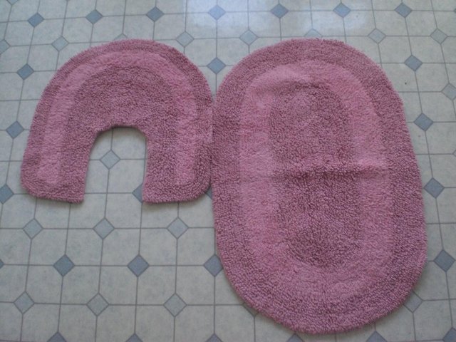 Preview of the first image of 100% Cotton 2 piece matching bathroom mat set (Dusty Pink).