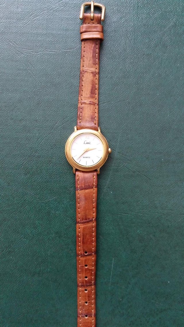 Image 2 of watch