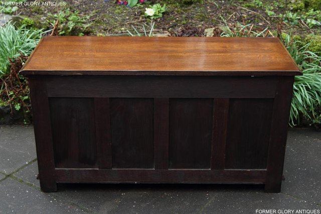 Image 14 of TITCHMARSH AND GOODWIN OAK BLANKET TOY LOG BOX COFFER TABLE