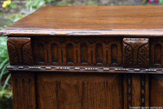 Image 28 of TITCHMARSH AND GOODWIN OAK BLANKET TOY LOG BOX COFFER TABLE